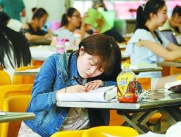 深职训学校：揭秘成人高考及格线，轻松过关秘诀(成人高考)