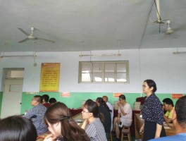 提升学历新途径：深职训学校如何帮助成年人实现教育梦想(学历提升)