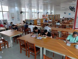 深职训学校：引领成人教育与网络教育的新纪元(职业发展)