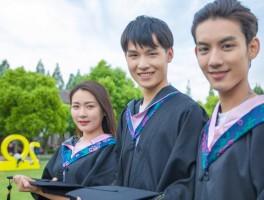 提升职业未来：深职训学校如何助您突破学历瓶颈(职业发展)