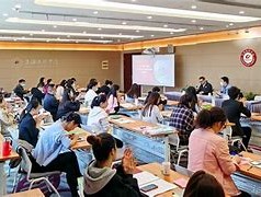 深职训学校：引领高校网络教育的新篇章 - 在线学习的未来(深职训学校)