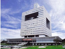 深职训学校解析：成人高考——通往大学的桥梁(成人高考)