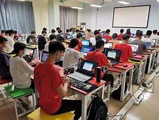 网络教育专科：深职训学校如何重塑学习体验(专科课程)