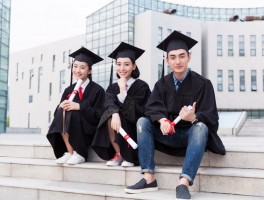 成人高考在哪里报名？深职训学校来解答(成人高考)