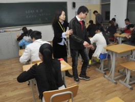 成人高考监考究竟有多严格？探究高考监管的真相(监考)