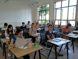 开放教育与网络教育：深职训学校的视角(深职训学校)