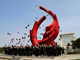 成人高考VS国家开放式大学：深职训学校帮你选择最佳路径(国家开放式大学)