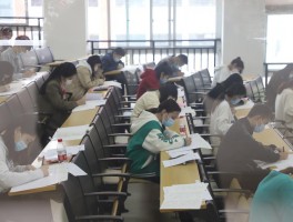 专升本挑战揭秘：深职训学校如何助你轻松过关(备考策略)